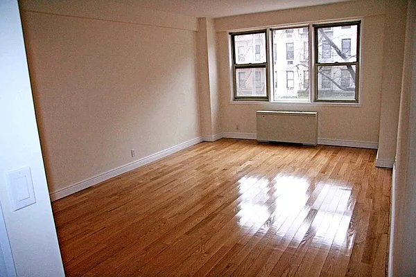 Rented by Michael K Namm Associates | media 14