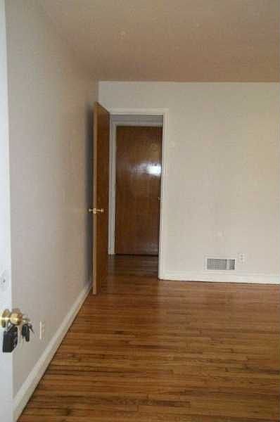 1st image of 1922 Darrell Dr