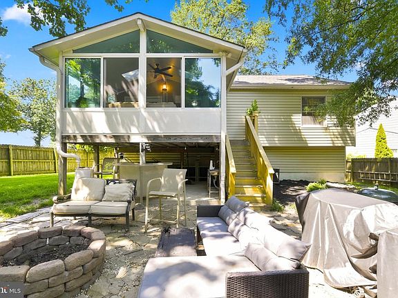 4th image of 1822 Severn Hills Ln