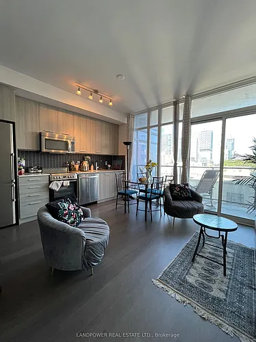 105 George St Photo 1