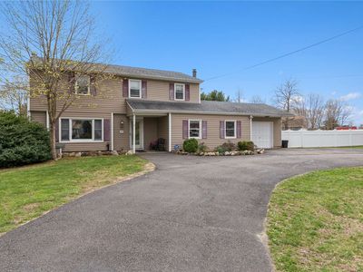 512 Moriches Middle Island Rd, Manorville, NY, 11949