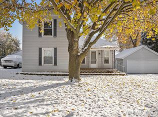 88 S Kent St, Kent City, MI 49330