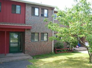 377 Broadview Ter #377, Hartford, CT 06106