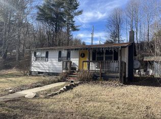 423 Davenport Rd, Spruce Pine, NC 28777