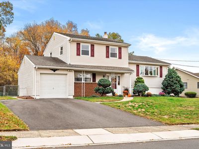 10 Carl Sandburg Dr, Hamilton, NJ, 08690