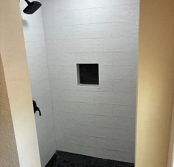 2738 Riverside Ave #18 — Photo 9