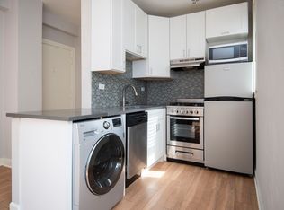 511 W Belmont Ave APT 27, Chicago, IL 60657