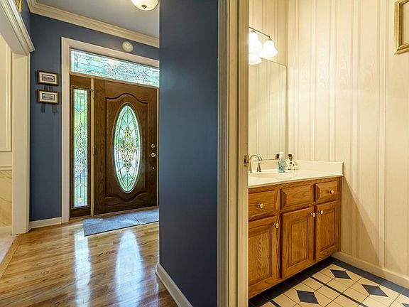 5th image of 9372 Basswood Way