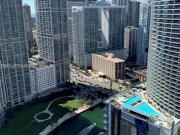 5th image of 300 S Biscayne Boulevard Unit T-3701