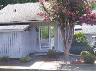 108 Royal Ct, Greenville, SC 29611