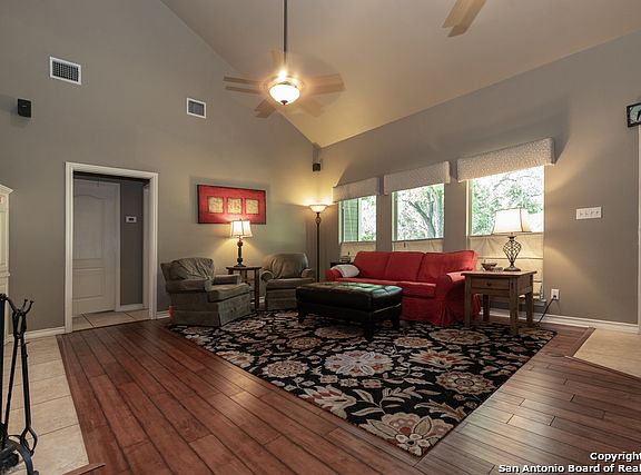5th image of 233 Woodland Blvd
