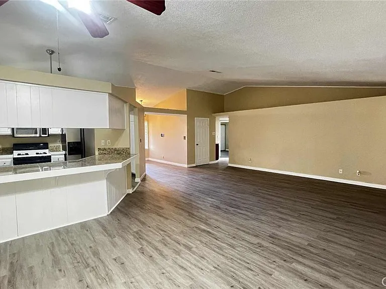 4620 Grandview Dr #4620 — Photo 6