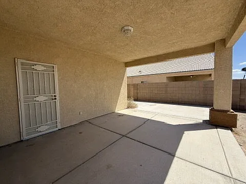 3 bed, 2.0 bath, $2,100 — Photo 3