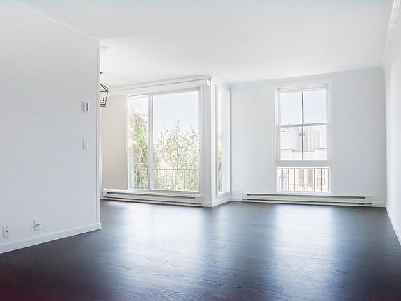 2nd image of 1734 Bay St APT 205