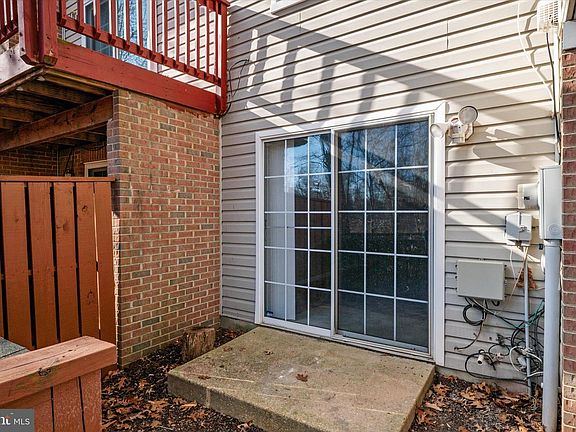 5th image of 4655 Deepwood Ct #107D