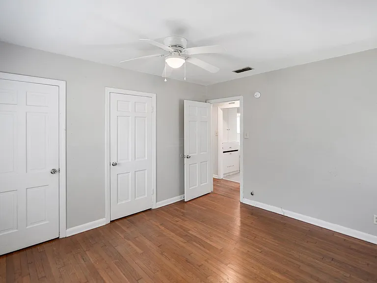 1050 Ponder St — Photo 5