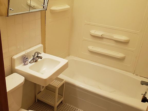 4th image of 222 E Locust St APT 205