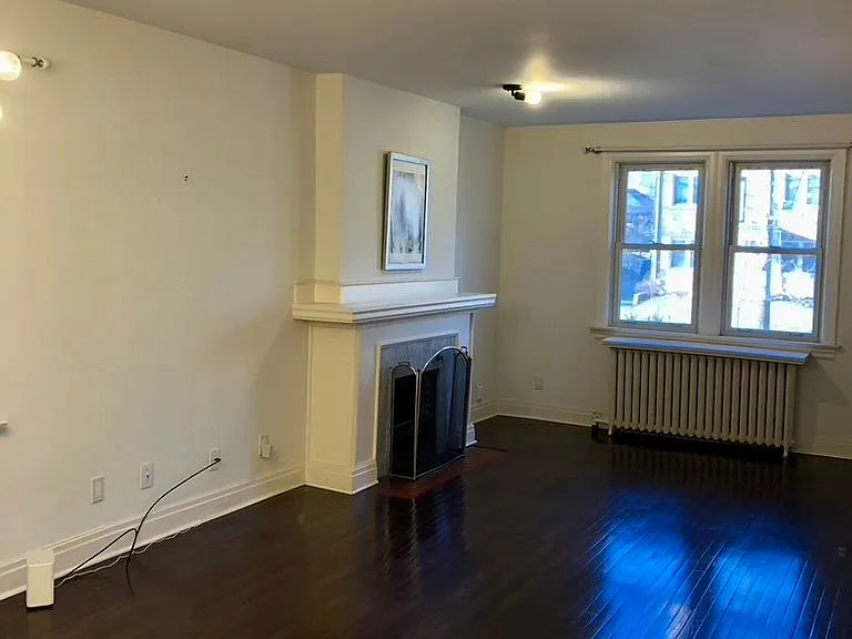 305 Saint Clair Ave E #MAIN FLOOR — Photo 6