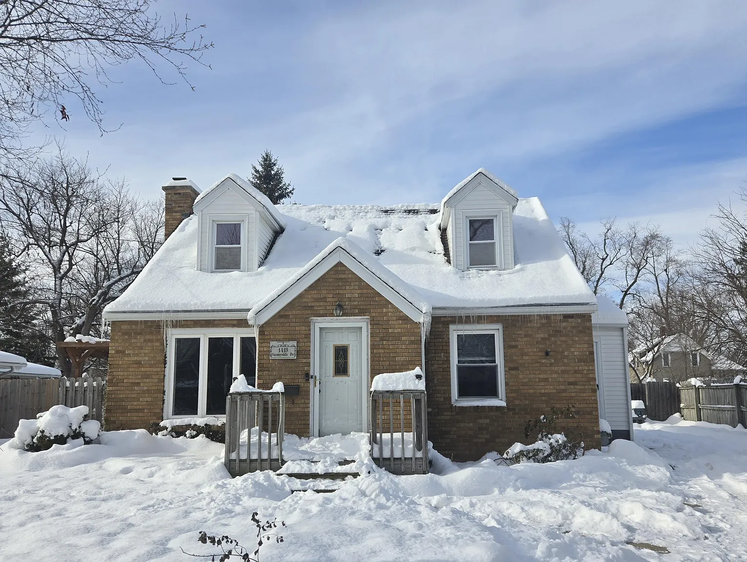 1413 Sunnyside Dr photo 1