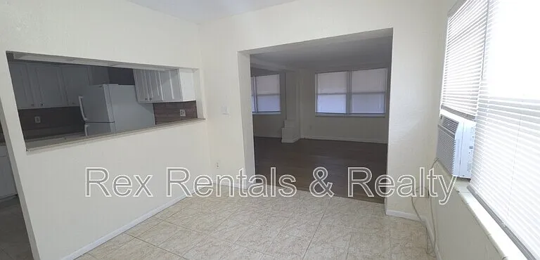 6559 Bougainvilla Ave S — Photo 2