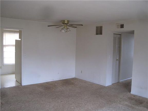 5th image of 8616 Countryshire Ln