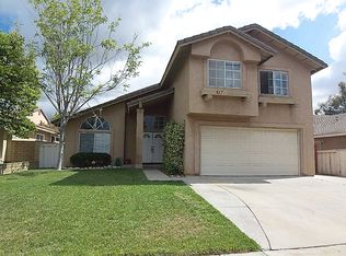 817 Falcon View St, Upland, CA 91784