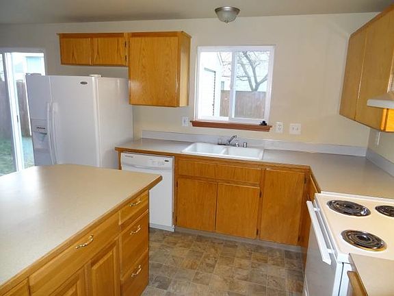 Kitchen 3