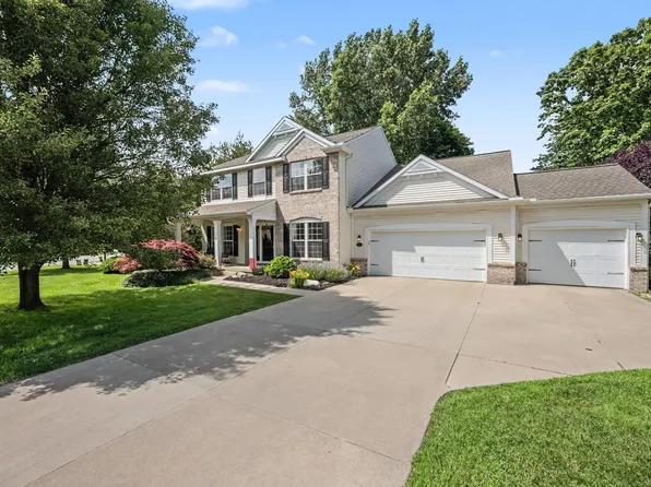 15359 Bayou Meadows St, Spring Lake, MI 49456