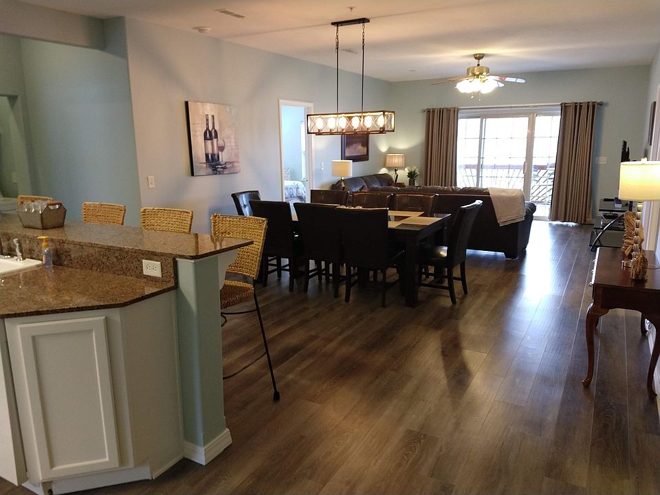 2nd image of 454 Table Rock Blvd #3