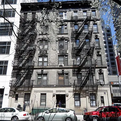 Rented by Oxford Property Group | media 12