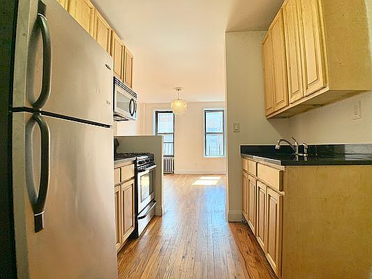 5th image of 243 E 120th St #3E