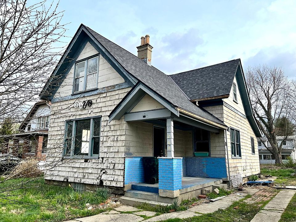 1st image of 260 Avalon St