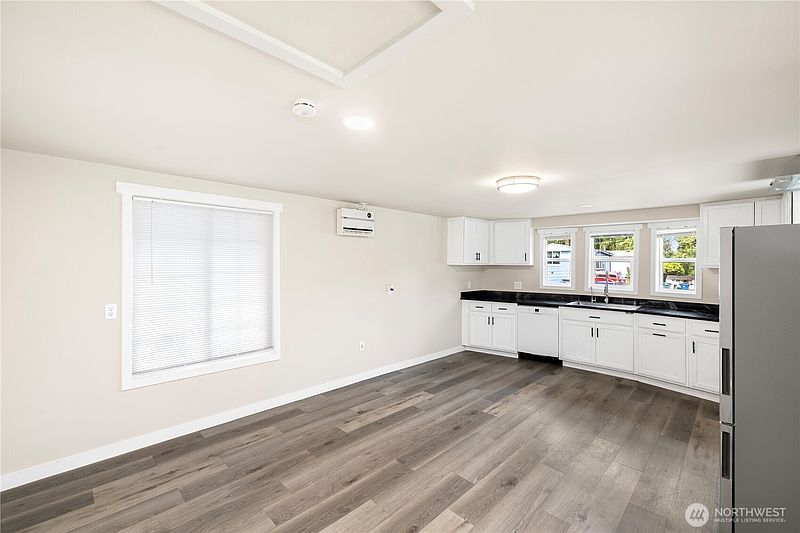 3rd image of 16405 SE Maple Valley Highway #47