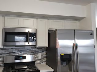 1126 Country Club Dr, Crown Point, IN 46307