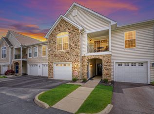 5066 Calais Dr, Columbus, OH 43221