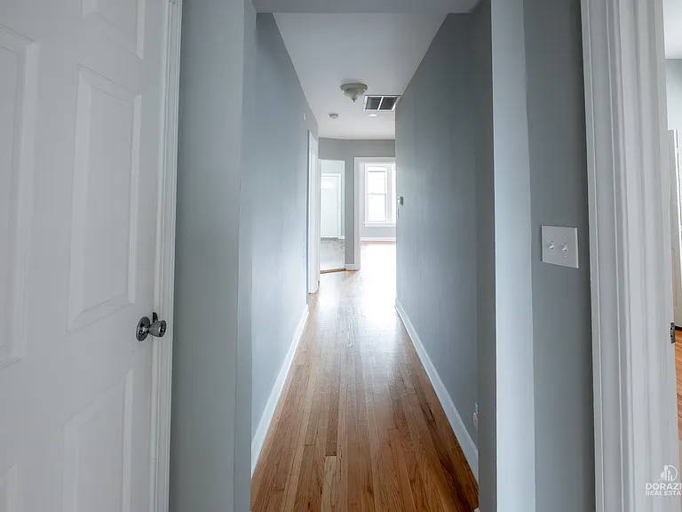 6111 S Eberhart Ave #2 — Photo 15
