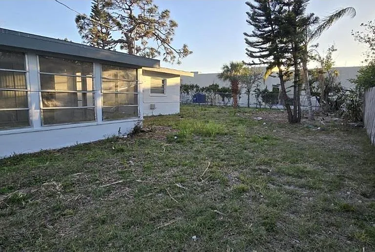 1634 Banyan Dr — Photo 13