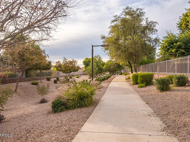 1546 E Azalea Dr — Photo 22