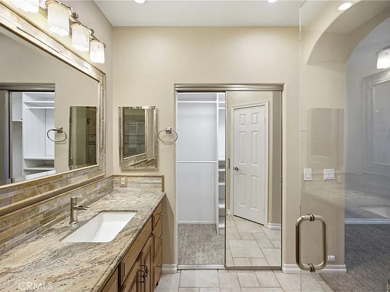 1059 S Positano Ave — Photo 21