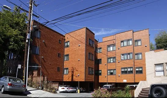 2001 Macarthur Blvd #2001 — Photo 1