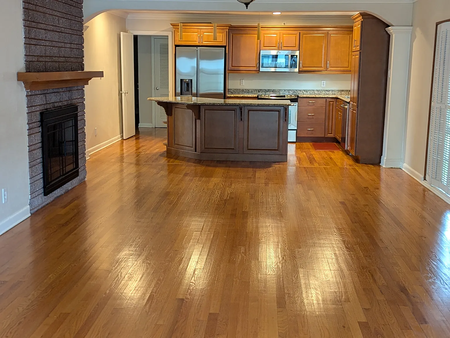 3 bed, 1800 sqft, $2,995 — Photo 4