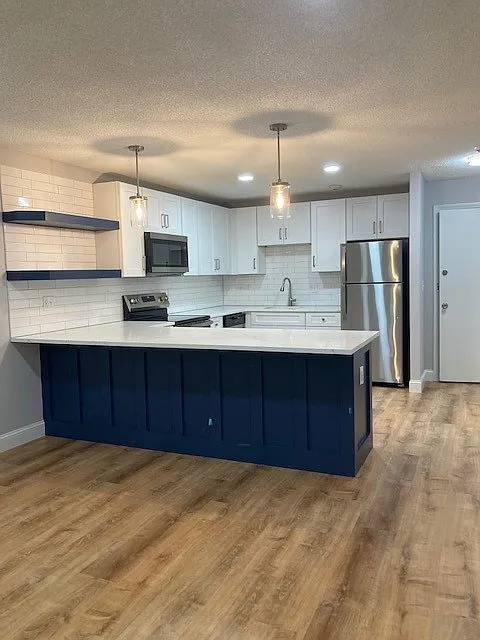 1 bed, 800 sqft, $2,195 — Photo 2