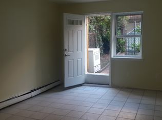 2583 38th St APT 1, Astoria, NY 11103