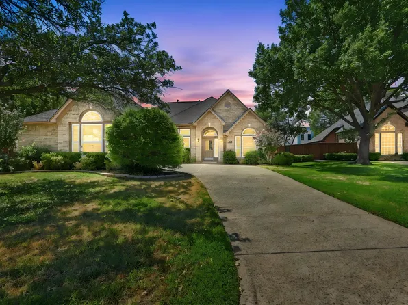 2402 N Hunter Place Ln, Arlington, TX 76006