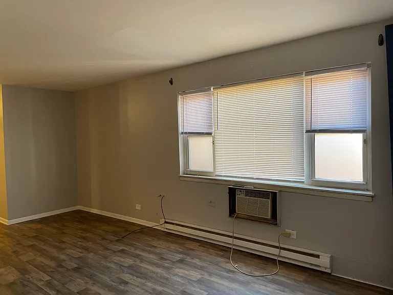 5920 N Kenmore Ave #507 — Photo 3