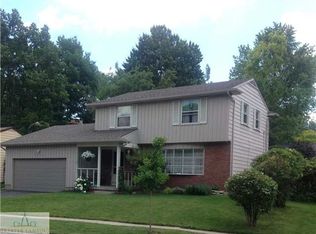 3613 Glasgow Dr, Lansing, MI