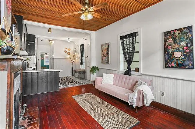 2 bed, 1.0 bath, 773 sqft, $1,700 — Photo 3