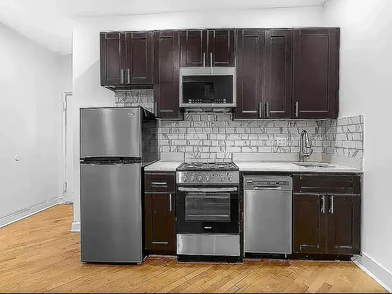 334 E 94th St #3-C — Photo 1