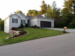 648 Lakewood Dr, Lake Saint Louis, MO 63367