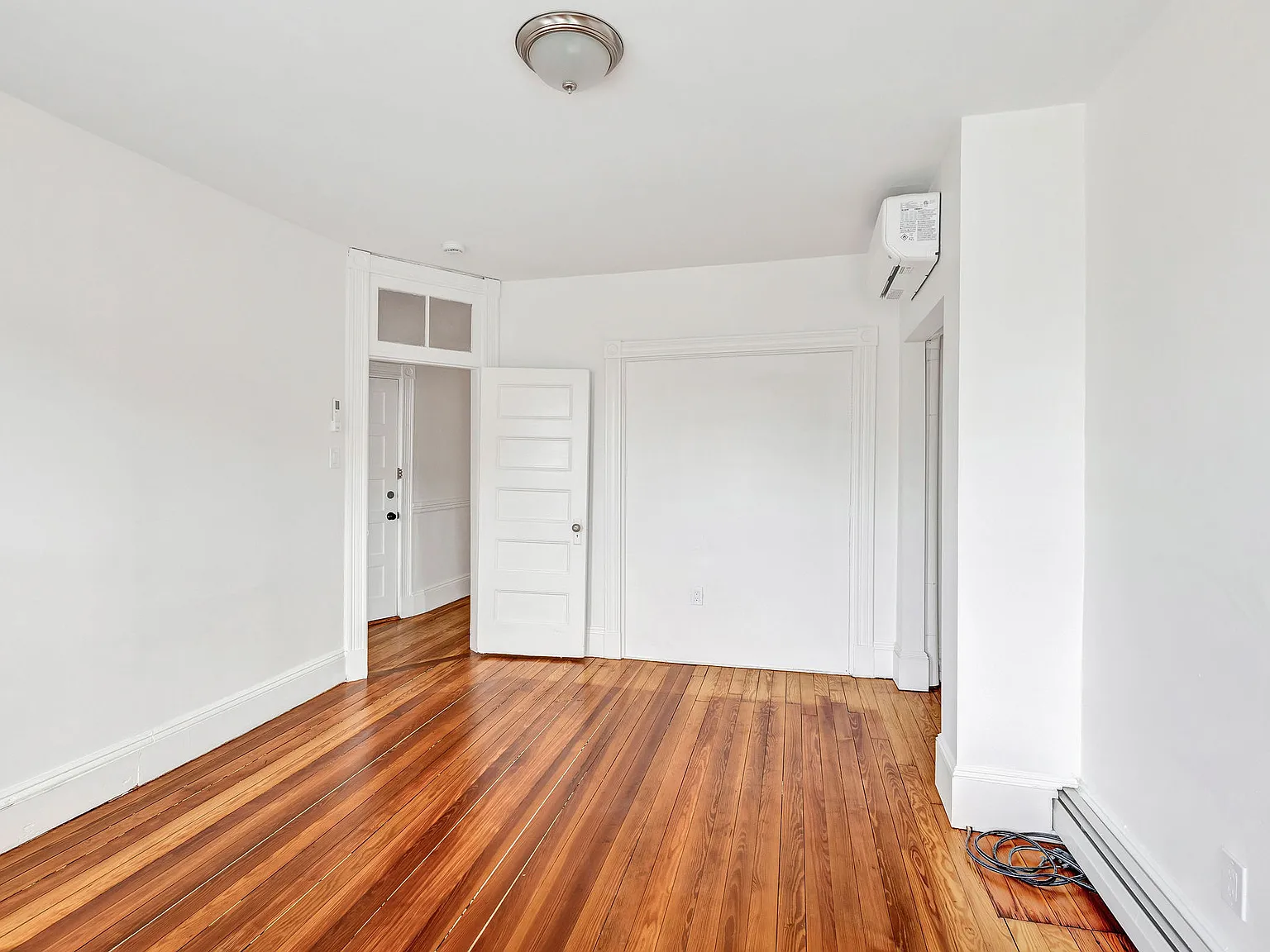 4 bed, 1432 sqft, $4,500 — Photo 4